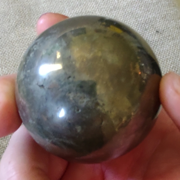 Pyrite sphere - Picture 3 of 4